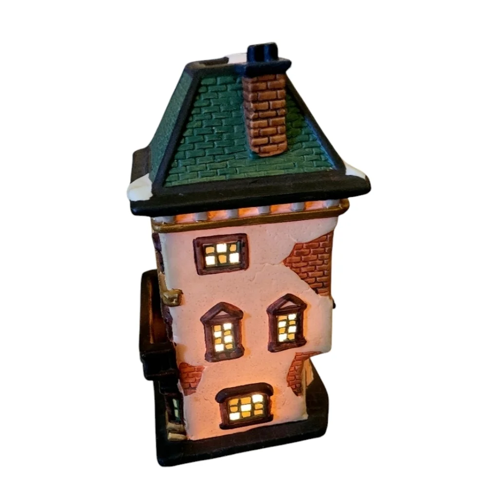 Heartland Valley Village Daily Gazette Deluxe Porcelain Lighted House Christmas